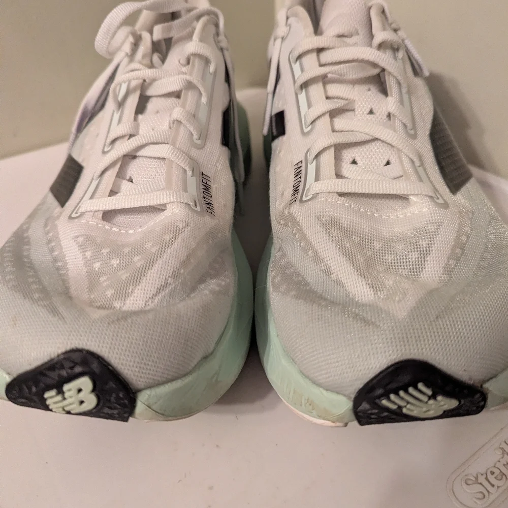 New Balance Fuel Cell Rebel V4 Men 10 With Box - Picture 7 of 11